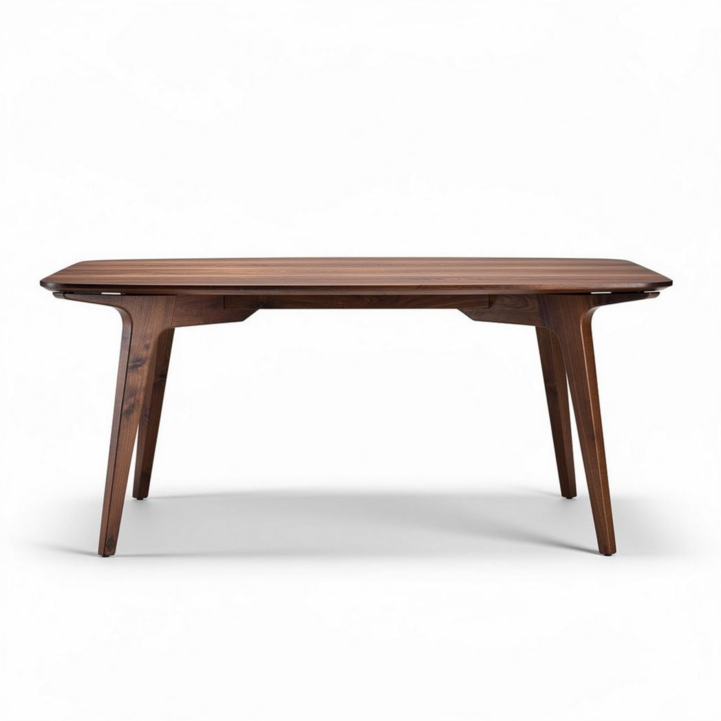 Walnut wood dining table with dimensions 150 x 80 x 75cm